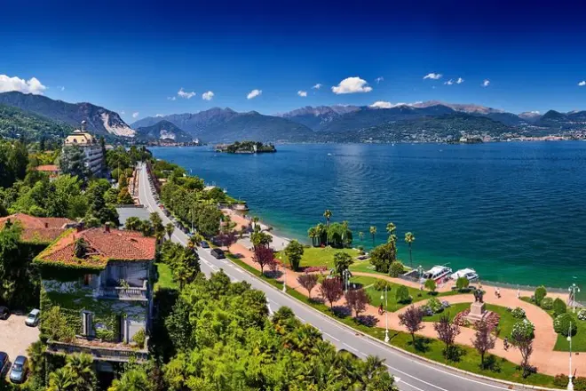 Tour privato in barca sul lago Maggiore da Stresa: Isole Borromee