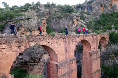 Chelva Roman Aqueduct hike: Ruta de Agua trail from Valencia