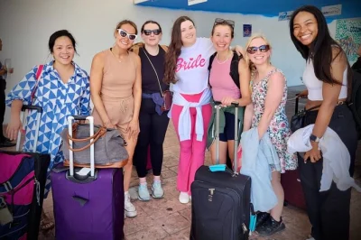 Atterra a cozumel e evita le attese con un trasferimento privato dall’aeroporto. incontra l’autista appena fuori dall’arrivo, goditi la corsa diretta al resort e rilassati subito.