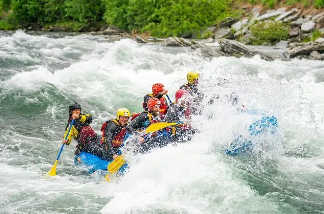 Rafting Sjoa: 9 kilometers of Norwegian rapids