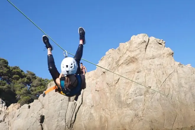 Canyoning Costa Brava: Rappel waterfalls and slides