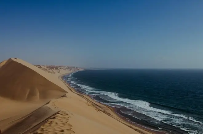 Sandwich Harbour 4x4 Tour: Dune Driving & Flamingos