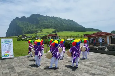 Jeju Privattour: Seongsan Ilchulbong und Stone Culture Park