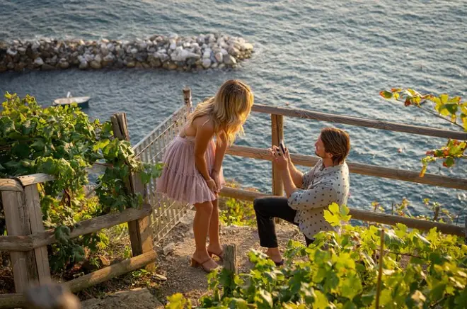 Private Photoshoot in Cinque Terre: Couple & Family Sessions