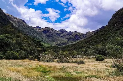 Caminhada ao lago Llaviucu: Trilha inca privada além do parque