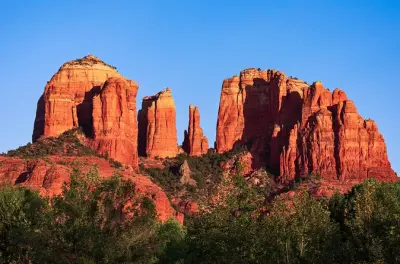 Sedona Scenic Tour: Bell Rock & Cathedral Rock Highlights
