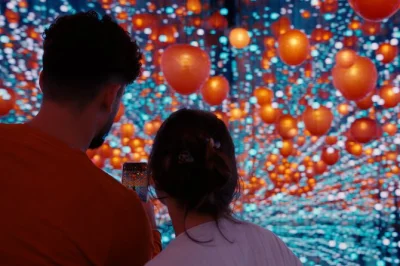 Scopri a lisbona l’ah amália living experience, un viaggio sensoriale nel fado con stanze interattive e la storia di amália rodrigues. ingresso incluso, adatto a famiglie.