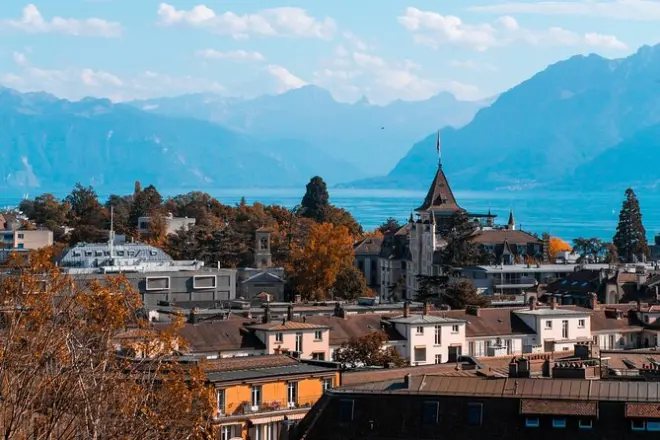 Lausanne photography tour with local guide: 90 minutes
