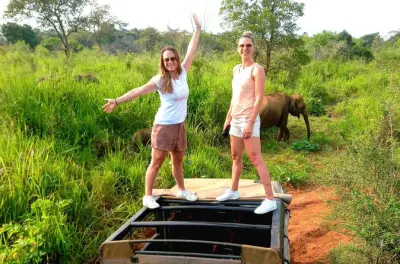 Sigiriya & Minneriya Safari Privattour mit Dorfessen