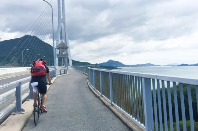 Ciclismo por Shimanami Kaido desde Onomichi: Santuario Oyamazumi