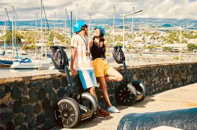 Tour histórico colonial de 2 horas em Saint Pierre de Segway