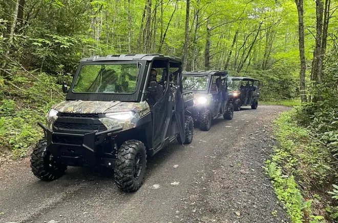 Recorrido en UTV por Smoky Mountains con más de 24 km de senderos