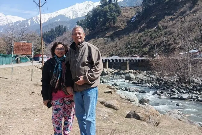 Tagesausflug von Srinagar nach Pahalgam: Safranfelder & Berge