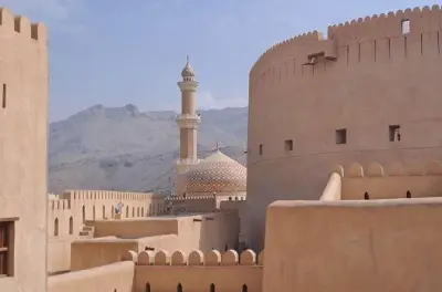 Fortaleza de Nizwa y Al Hamra desde Muscat: Guía privado