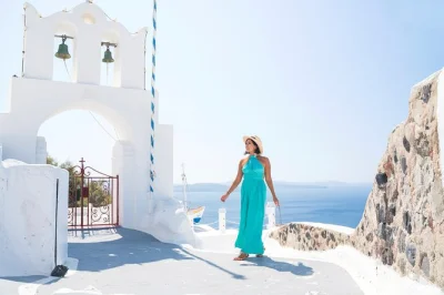 Feel santorini through a local’s eyes—wander oia, relax at kamari’s black beach, taste monastery treats. includes pickup, private driver & flexible stops.