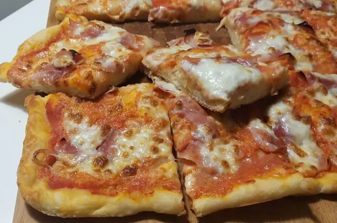 Pizza and Tiramisù Workshop in Como: Make and Take Home