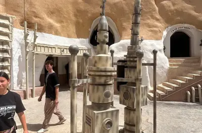 Sahara de Djerba: Ksar Ghilane, Matmata e cenário Star Wars
