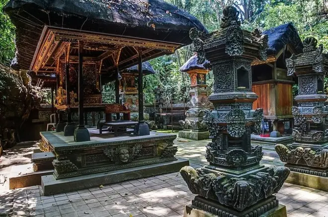 Ubud bosque sagrado de monos y tour por pueblos de arte