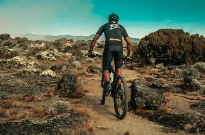 Kilimanjaro Shira-Plateau E-Bike Tagesausflug: Gipfel in einem Tag