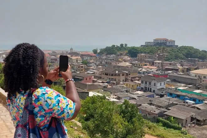 Tour por Elmina: Castillo, laguna y sitios coloniales