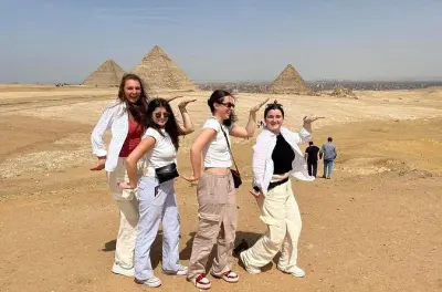 Private Giza Pyramids, Sphinx, Saqqara & Memphis tour with guide