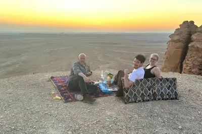 Edge of the World ab Riad: Private Tour zum Sonnenauf- oder -untergang