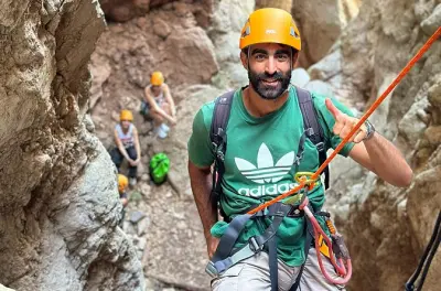 Pisia-Schlucht Canyoning ab Athen mit 8 Abseilstellen für Familien