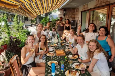 Tour guiado pela cidade antiga de Kotor com aula de culinária privada