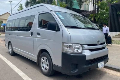 Siem reap, transfert privé avec chauffeur anglophone, prise en charge à l’hôtel et trajet climatisé jusqu’à l’aéroport angkor. réservez votre transfert en toute sérénité.