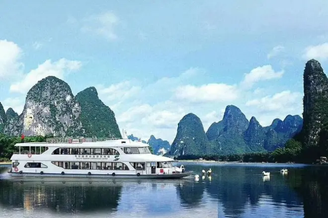 Li-Fluss Kreuzfahrt & private Tagestour ins Yangshuo-Land
