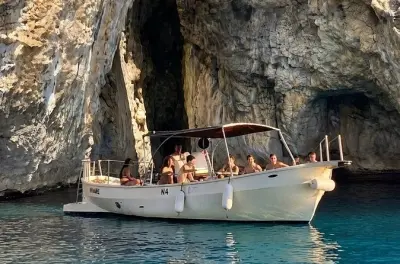 Grotta di Santa Maria di Leuca: Nuoto e snorkeling in barca guidata