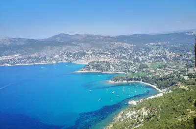 Aix-en-Provence, Cassis & Marseille tour from Marseille port