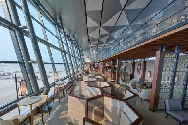 Soekarno Hatta Lounge: Shower & Meals Between Flights