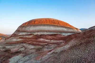 Baku: Tour zum Pink Lake, Sumgait und Candy Cane Mountains