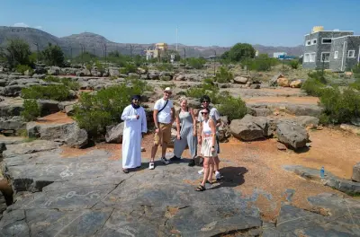 Muscat nach Nizwa, Jebel Akhdar & Birkat Al Mouz: 4x4 Bergtour