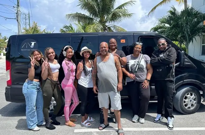 Motorista particular em Providenciales com traslados sem fila de táxi