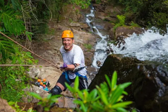 Ziplining in Bocawina: 7 Seilrutschen über dem Dschungel