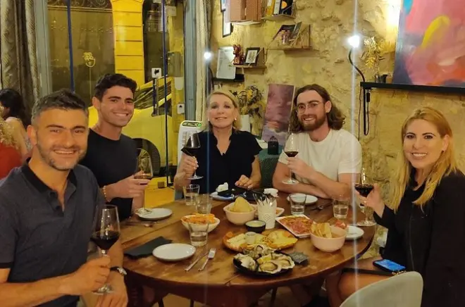 Balade nocturne à Bordeaux avec dégustation de vin et charcuterie