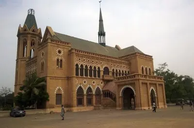 Karachi Stadtrundfahrt: Geschichte, Kultur & Sehenswürdigkeiten