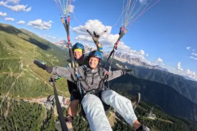 Paragliding Plose: Tandem flight over the Dolomites