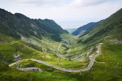 Transfagarasan Straße: Poienari Festung & Balea See