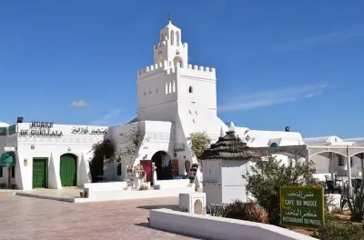 Djerba Insel Ganztagestour: Töpferei, Street Art & Krokodilpark