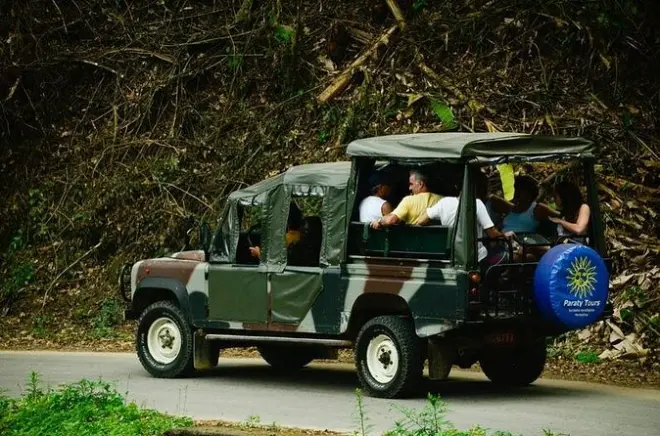 Cascate di Paraty e cachaça: Jeep nella foresta atlantica