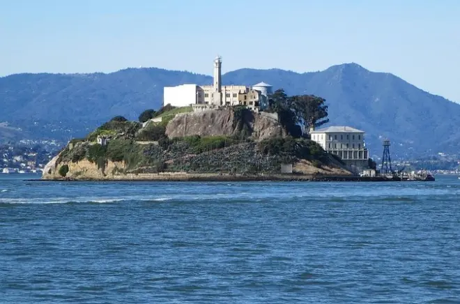 Biglietto per Alcatraz con noleggio e-bike a San Francisco