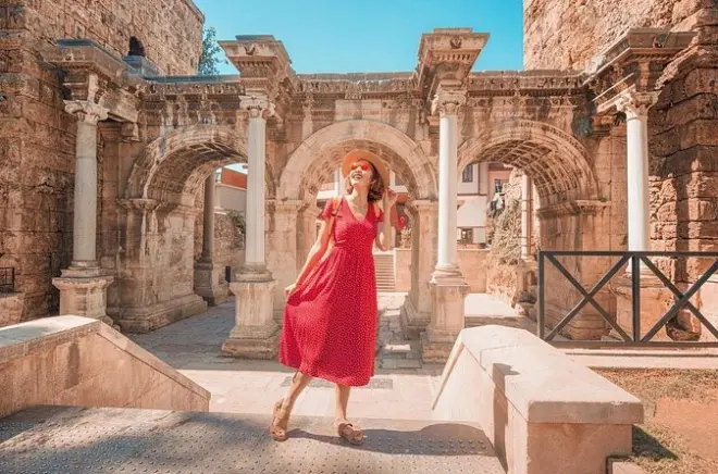 Antalya Stadtrundfahrt ab Kemer: Boot, Wasserfälle & Altstadt