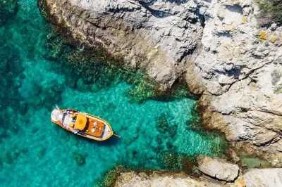 Tramonto privato in gozzo sull’isola d’Elba: Bagno e aperitivo