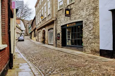 Stranger in Norwich Self-Guided Tour: Medieval Riddle Game