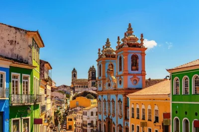Let salvador surprise you—walk pelourinho’s colorful streets, see barra lighthouse, and visit são francisco church with a bilingual guide and hotel pickup.