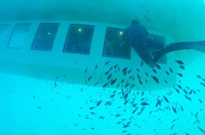 Tour en submarino en Rodas: Vistas 360° desde el puerto Mandraki