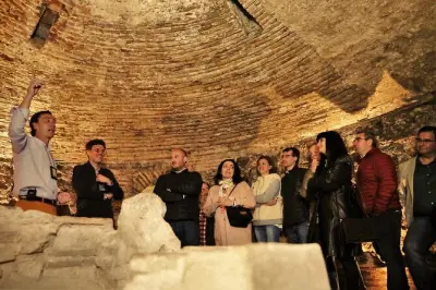 Toledo subterrâneo: Tour privado a pé com guia local